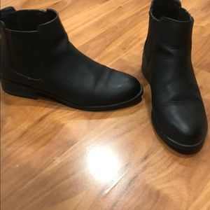 Forever 21 Shoes - Short booties Forever 21 Shoes - Short booties